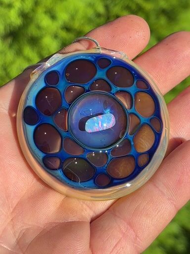 Preview pic of Opal honeycomb pendant