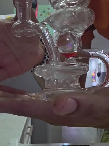 Preview pic of Gurn Glass Accent Recycler