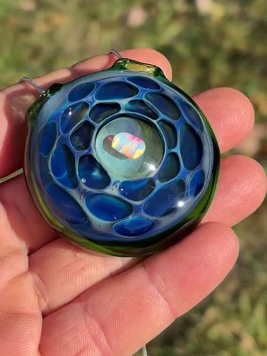 Preview pic of Opal honeycomb pendant