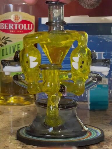 Preview pic of Rudeboy X jeffglassart X luxglass collab CFL recycler