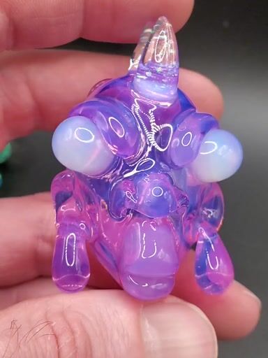 Preview pic of Neo opal/glopal alien