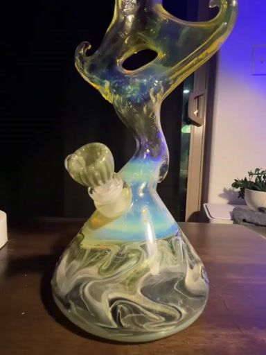 Preview pic of Horny Glass beaker