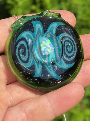 Preview pic of Crushed opal wigwag pendant