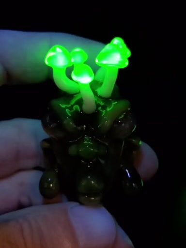 Preview pic of UV Mushroom alien