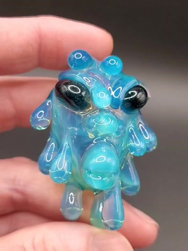 Preview pic of Drippy marina alien