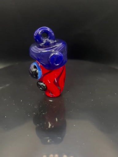 Preview pic of Bucket head pendant