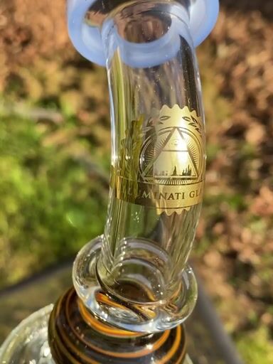 Preview pic of Illuminati Glass Recycler Rig