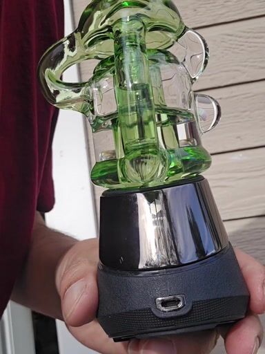 Preview pic of KJ Custom Green Puffco Recycler