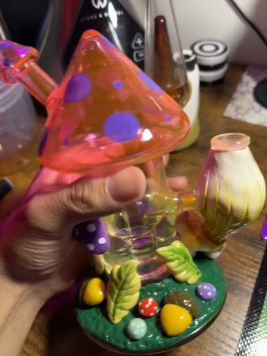 Preview pic of Mushroom bong