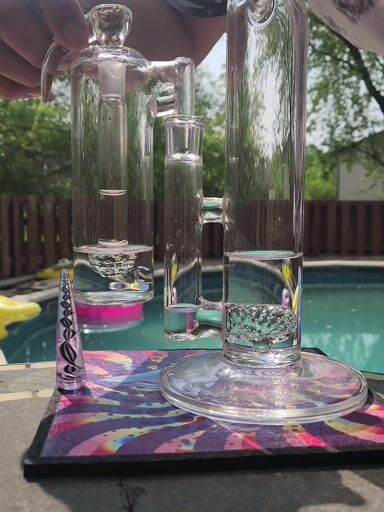 Preview pic of Fluid glass