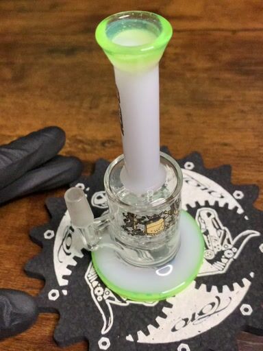 Preview pic of OG micro honeycomb 10mm rig