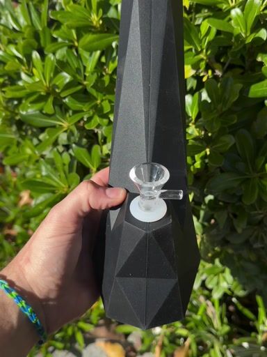 Preview pic of Black Diamond Silicone Bong