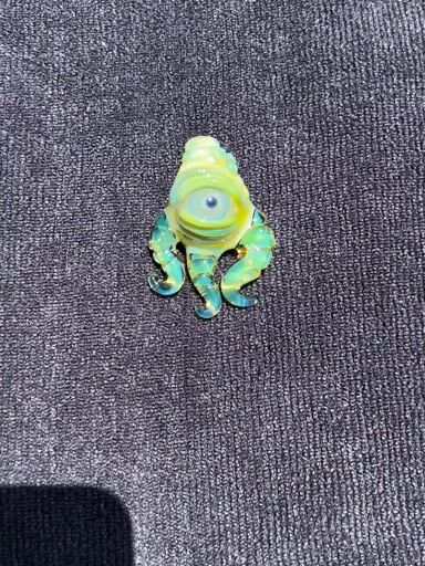Preview pic of Creature pendant