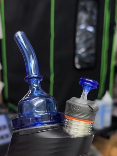 Preview pic of Puffco Peak Pro Glass