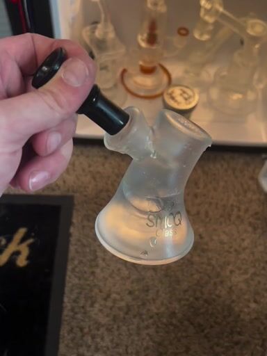 Preview pic of Smoq Glass
