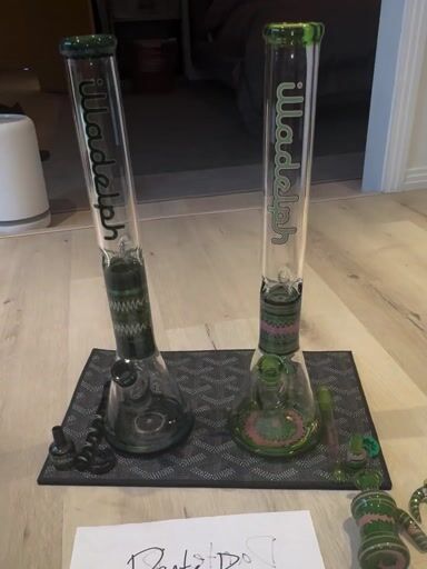 Preview pic of Two Worked Beaker Sets