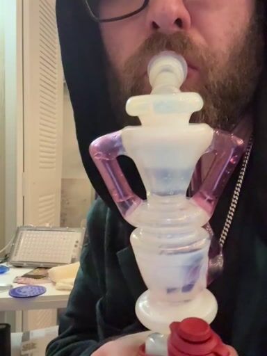 Preview pic of Kyru glass