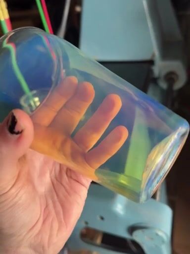 Preview pic of Fume pint glass