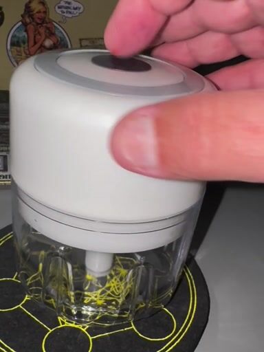 Preview pic of Huge Grinder Electric Rechargeable