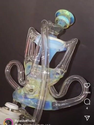 Preview pic of JF Glass puffco peak recycler top