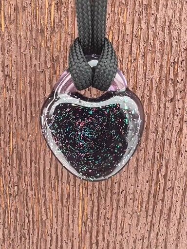 Preview pic of Dichro heart pendant