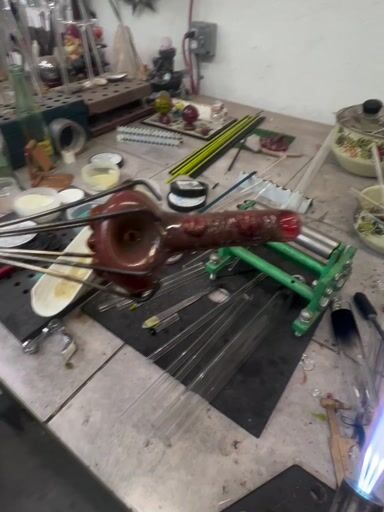 Preview pic of Finger face spoon