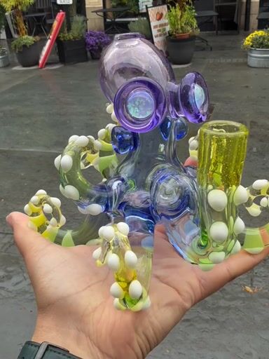 Preview pic of Faded Octopus Rig With Opal Eyes By Pacini Glass