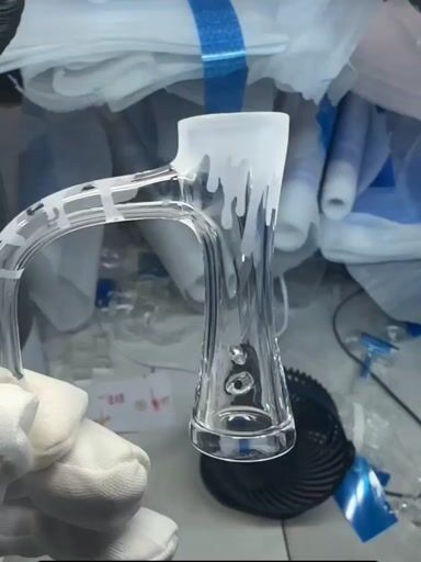 Preview pic of 90° 14mm Quartz Hourglass Etched