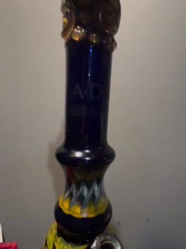 Preview pic of Custom 18inch Amsterdam bong