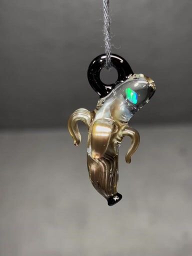 Preview pic of Electrum/Opal banana pendant