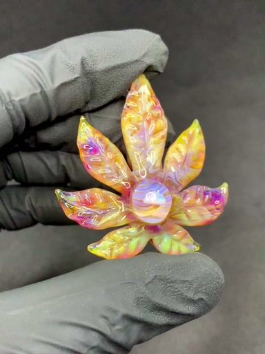 Preview pic of Amber purple chaos leaf pendant