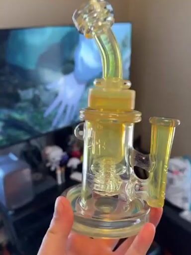 Preview pic of Bronx glass fumed recycler
