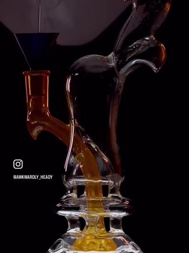 Preview pic of Swanglass blooper 2023