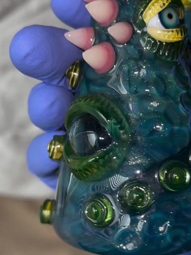 Preview pic of 10mm Salt Glass UV Soul Window #65 Solo