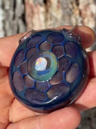 Preview pic of Opal honeycomb pendant