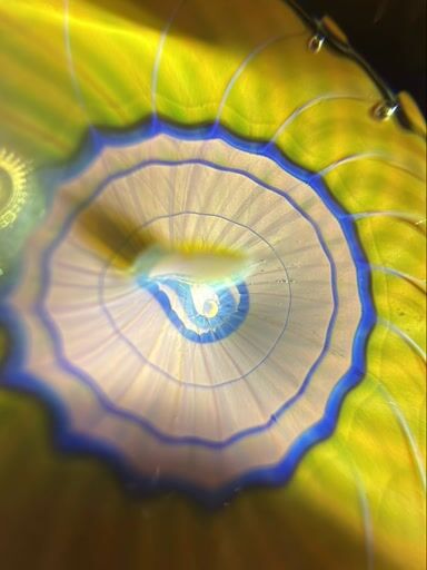 Preview pic of Gold and silver fume marble