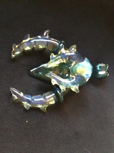 Preview pic of Jeric glass Horned Pendant