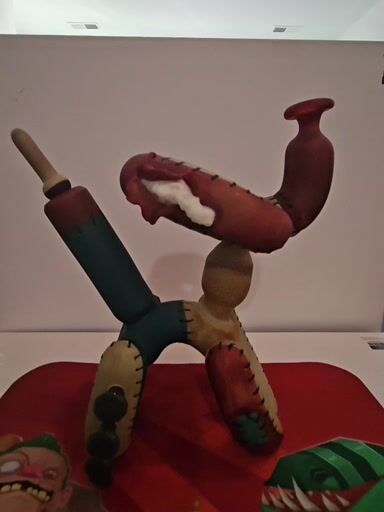 Preview pic of Muller x Blitz collab balloon dog