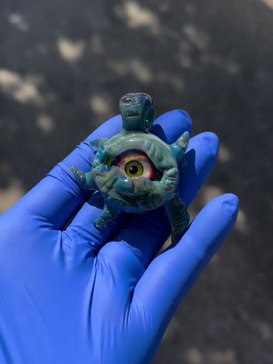 Preview pic of Io star monster eye pendy