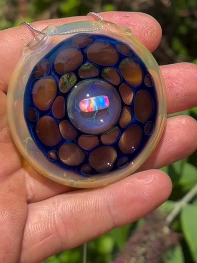 Preview pic of Opal honeycomb pendant
