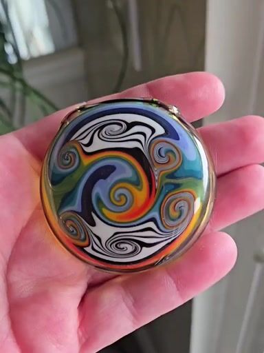 Preview pic of HighGradeMike hollow pendy