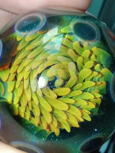 Preview pic of Talon glass fumed Millie marble