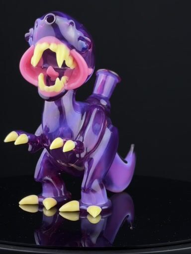 Preview pic of Elbo Glass Open Mouth Raptor