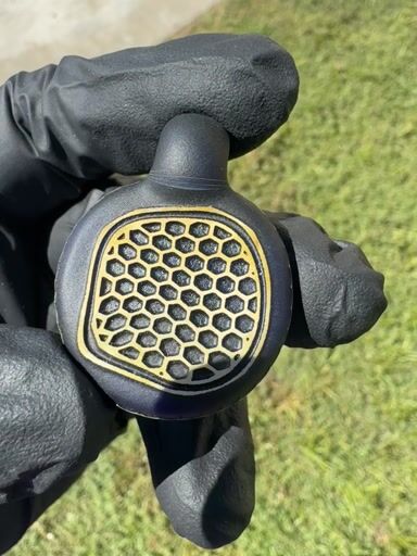 Preview pic of Honeycomb pendant