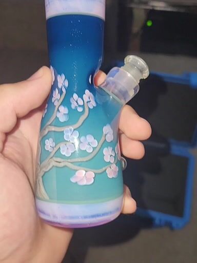 Preview pic of Swanglass sake bottle style tube