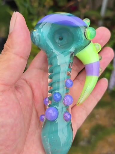 Preview pic of Aqua Pipe With Slyme Horn