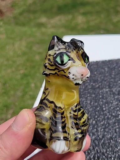Preview pic of Tabby cat kitty cat pipe