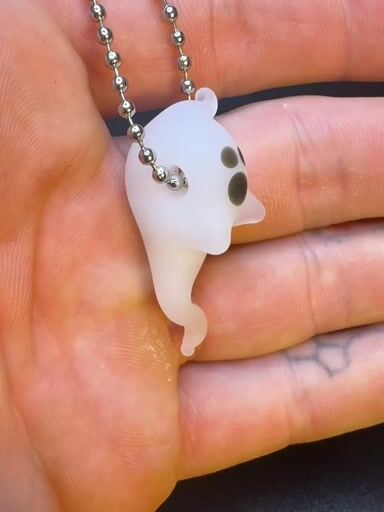 Preview pic of Friendly ghost pendant #1