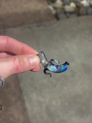 Preview pic of Dippy Pendent