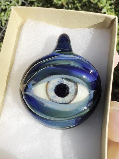 Preview pic of Eye pendant by Blueshift Glass